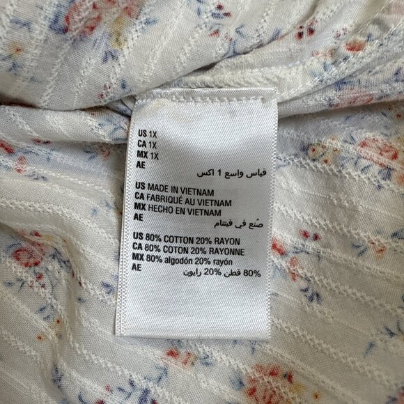 On 34th Woman's Size 1X Top Shirt Long Sleeve Floral Button Up Cottagecore - Picture 5 of 10